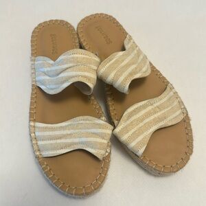 NEVER WORN PLATFORM SOLUDOS!